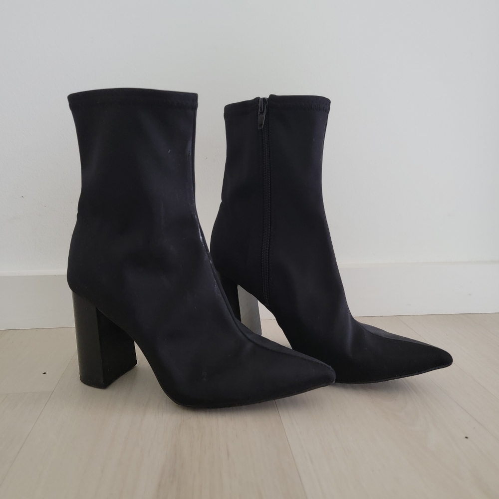 Jeffrey Cambell pointed toe heeled  booties
